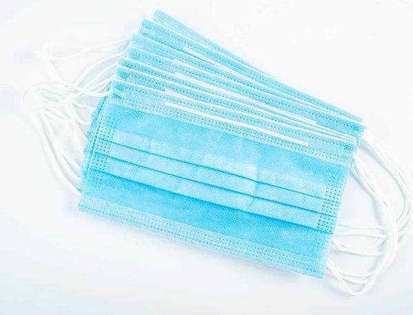 Cette image a un attribut alt vide ; le nom du fichier est masque_chirurgical.jpg